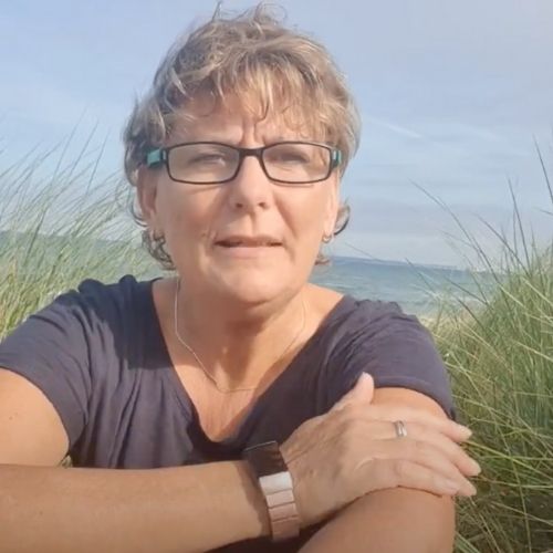 Manuela Aust Manuela Aust